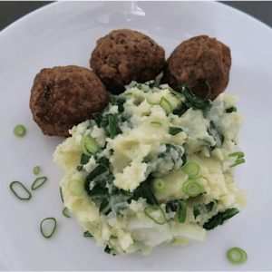 Voorjaarsstamppot met kalfsgehaktballen