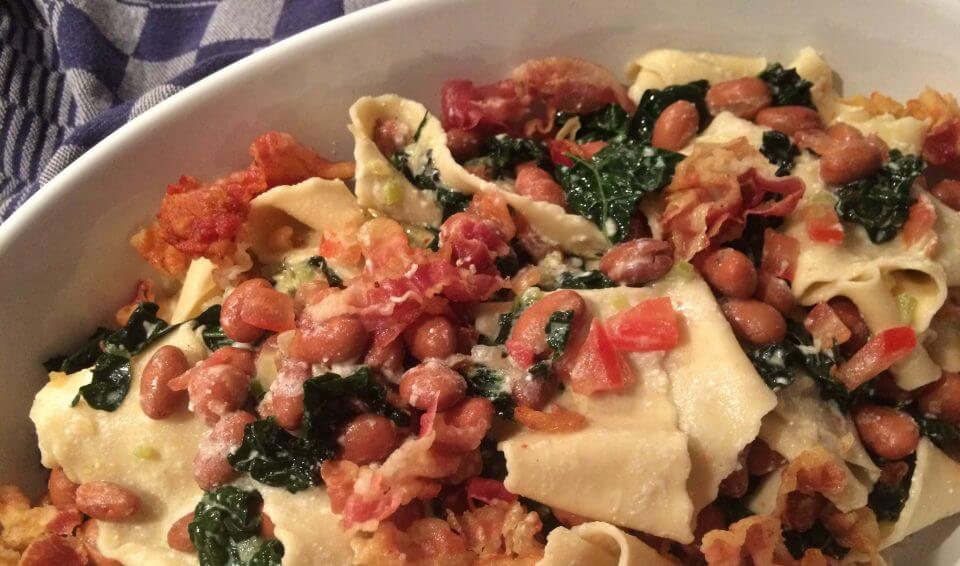 Pasta e fagioli con cavolo nero